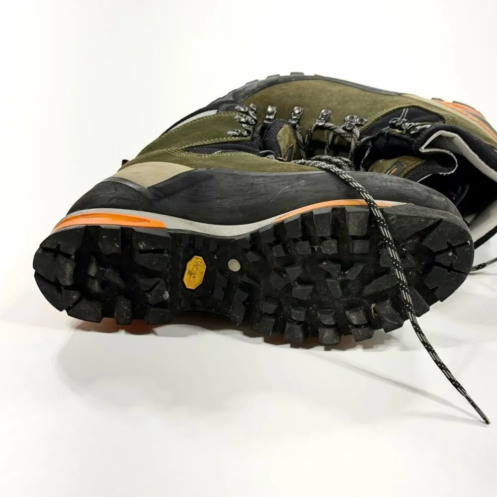 Scarpa Grand Dru GTX Mountaineering Boots – Unisex (Men’s 9 / Women’s 10)